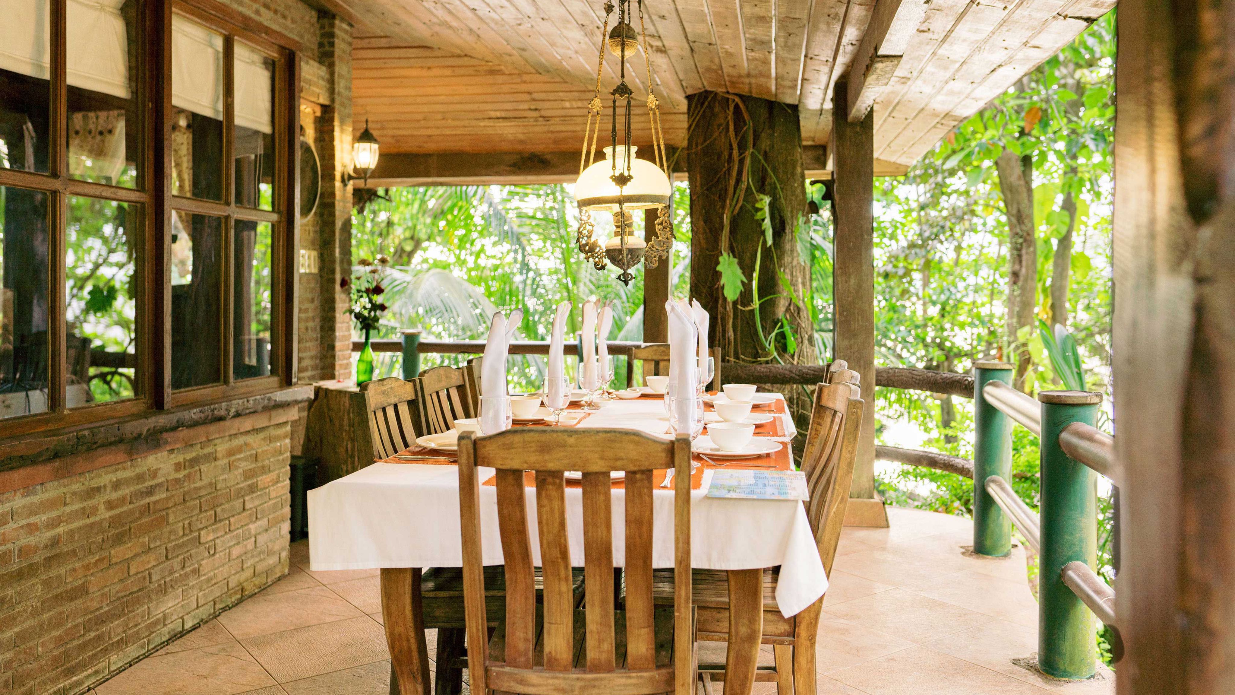 CBTS_Private Dining-in-Private-Terrace%201